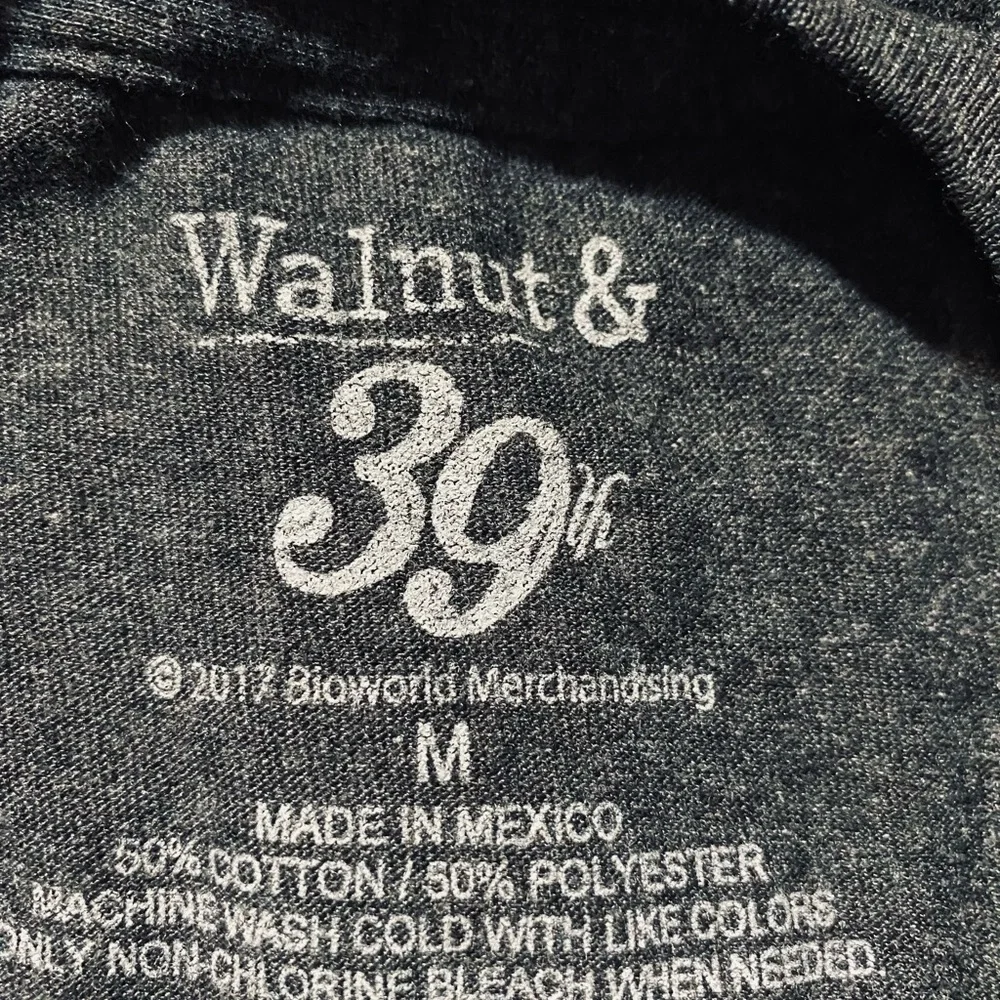 Walnut & 39th Men’s Short Sleeve Graphic T-shirt Size Medium - Picture 7 of 8